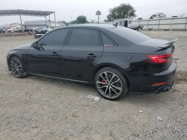 WAUB4AF42JA135003 2018 AUDI RS4 - Image 2