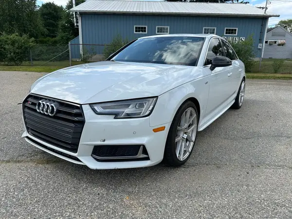 WAUB4AF43JA002962 2018 AUDI RS4 - Image 2