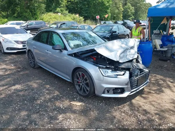WAUB4AF43JA037369 2018 AUDI S4 - Image 1
