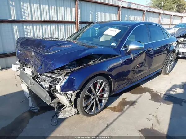 WAUB4AF43JA096793 2018 AUDI S4 - Image 2