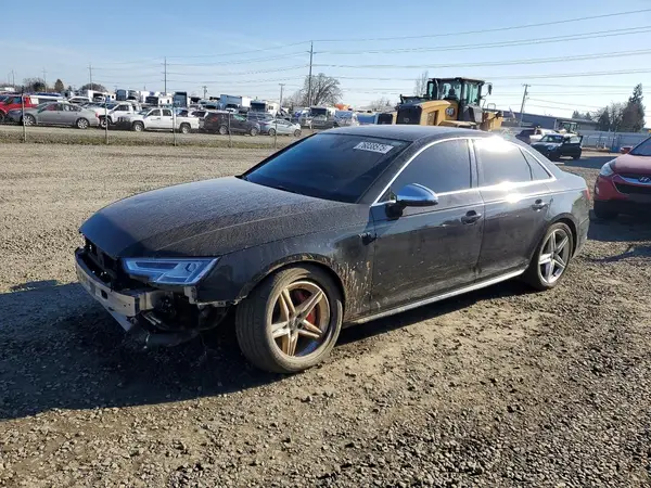 WAUB4AF43JA121420 2018 AUDI RS4