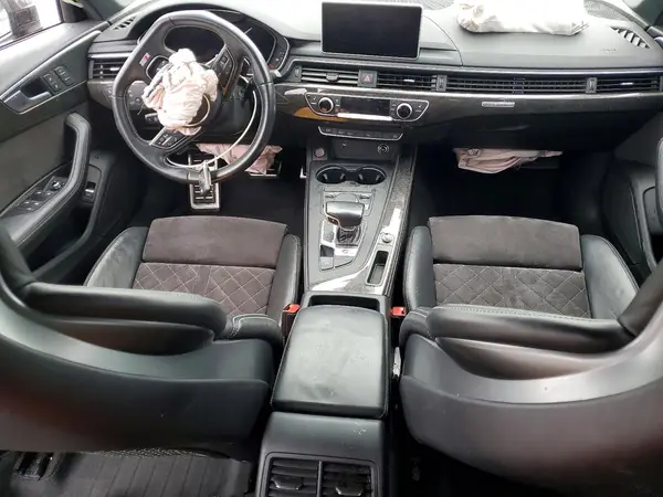 WAUB4AF43KA005507 2019 AUDI RS4 - Image 8