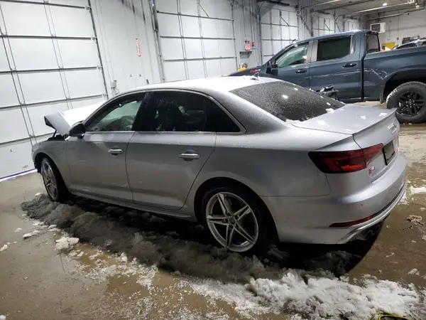 WAUB4AF44JA018345 2018 AUDI RS4 - Image 2