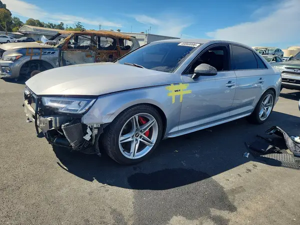 WAUB4AF44JA113455 2018 AUDI RS4