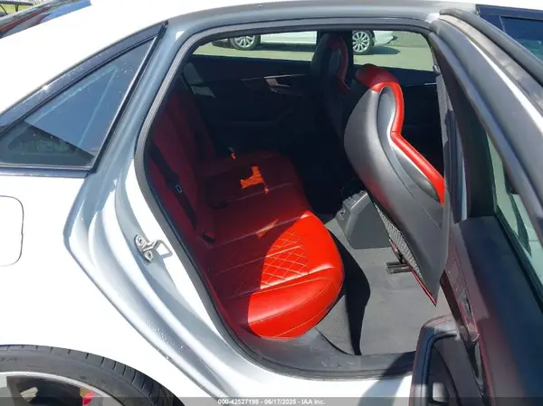 WAUB4AF44JA136394 2018 AUDI S4 - Image 8
