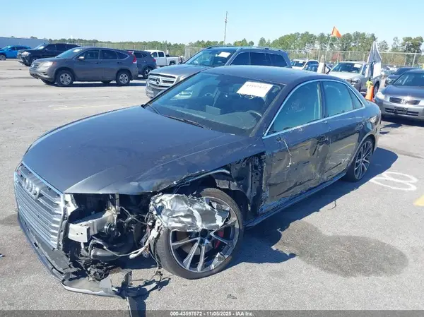 WAUB4AF46JA003880 2018 AUDI S4 - Image 2