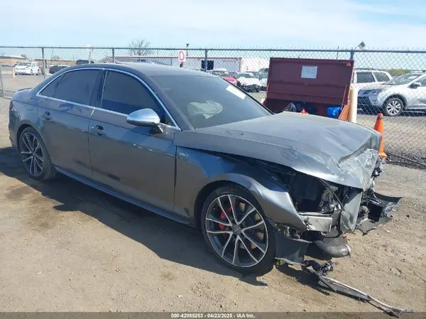 WAUB4AF46JA068440 2018 AUDI S4 - Image 1