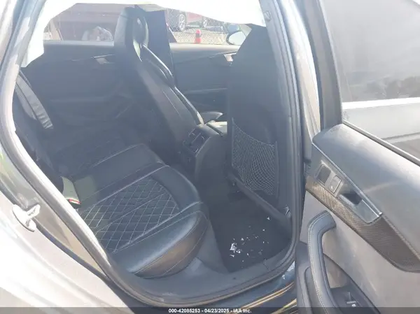 WAUB4AF46JA068440 2018 AUDI S4 - Image 8
