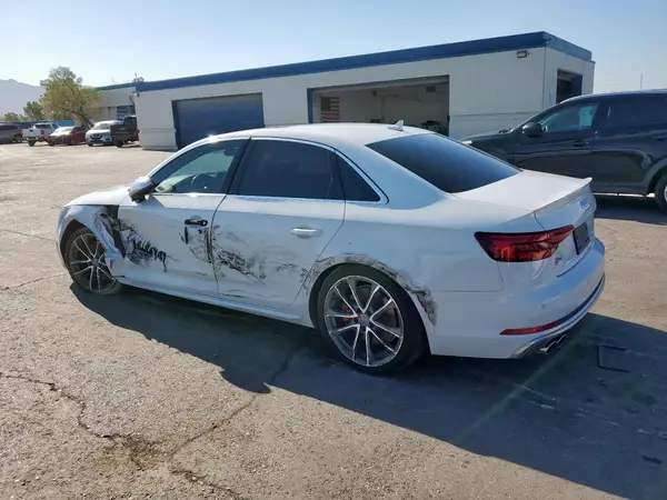WAUB4AF46JA080555 2018 AUDI S4 - Image 2