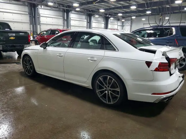 WAUB4AF46JA158459 2018 AUDI RS4 - Image 2