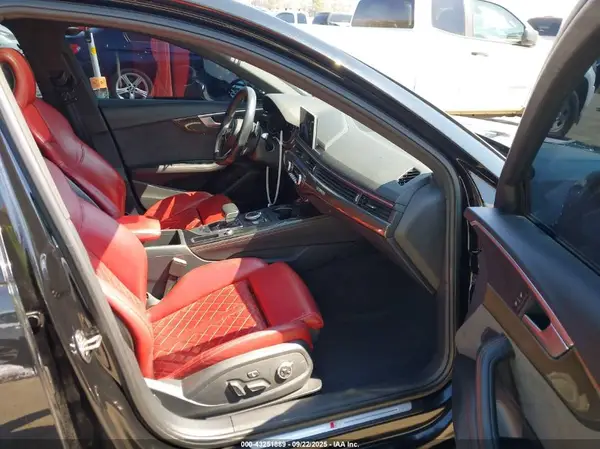 2018 AUDI S4 IAAI lot 43251889 auction photo 5