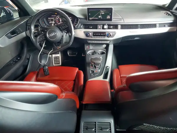 WAUB4AF46KA075826 2019 AUDI RS4 - Image 8