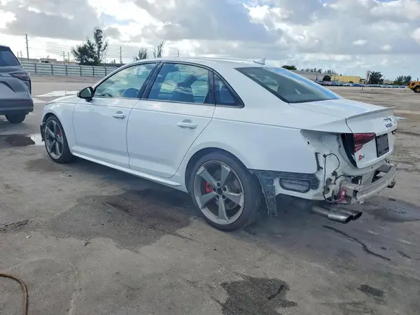 WAUB4AF46KA078595 2019 AUDI RS4 - Image 2