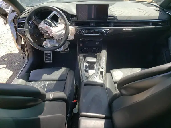 WAUB4AF46MA012485 2021 AUDI RS4 - Image 8