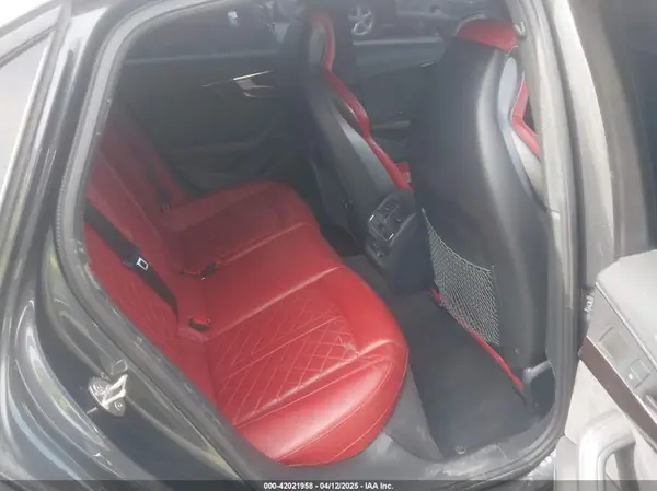 WAUB4AF47KA030040 2019 AUDI S4 - Image 8