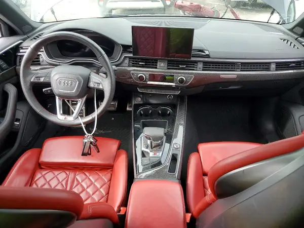 WAUB4AF47RA082407 2024 AUDI RS4 - Image 8