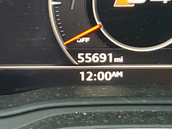 WAUB4AF48JA097695 2018 AUDI RS4 - Image 8