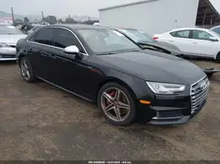 WAUB4AF48JA201764 2018 AUDI S4