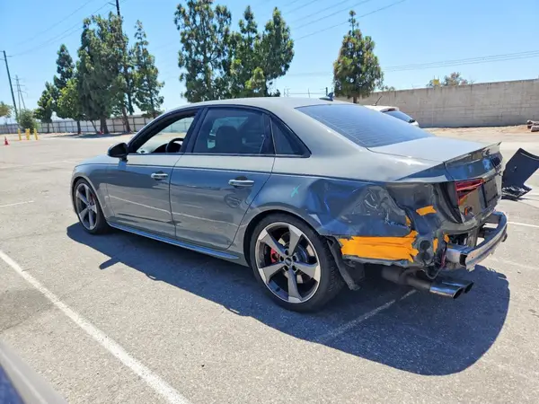 WAUB4AF48KA111368 2019 AUDI RS4 - Image 2