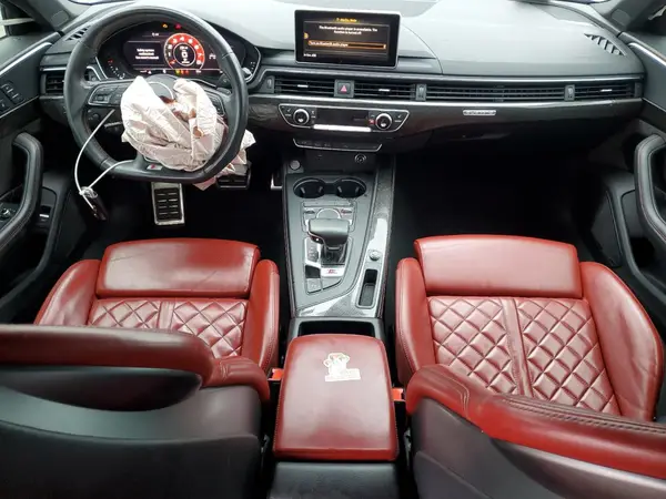 WAUB4AF48KA115193 2019 AUDI RS4 - Image 8