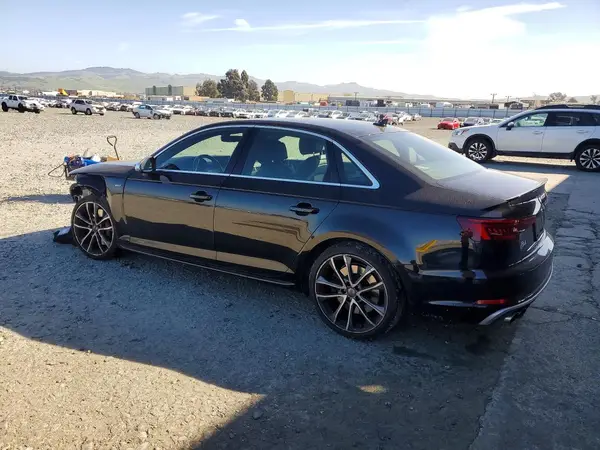 WAUB4AF49JA207556 2018 AUDI RS4 - Image 2