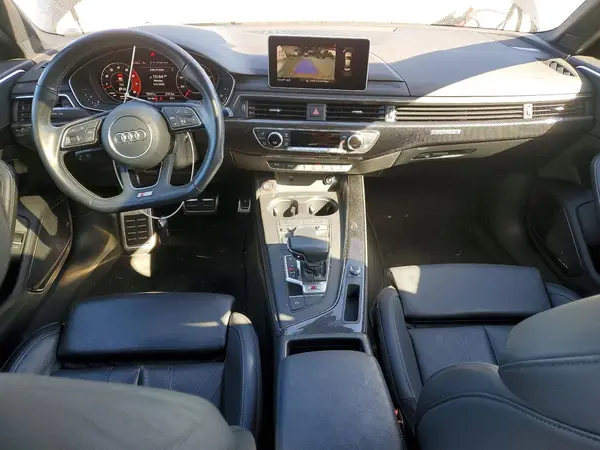 WAUB4AF49JA207556 2018 AUDI RS4 - Image 8
