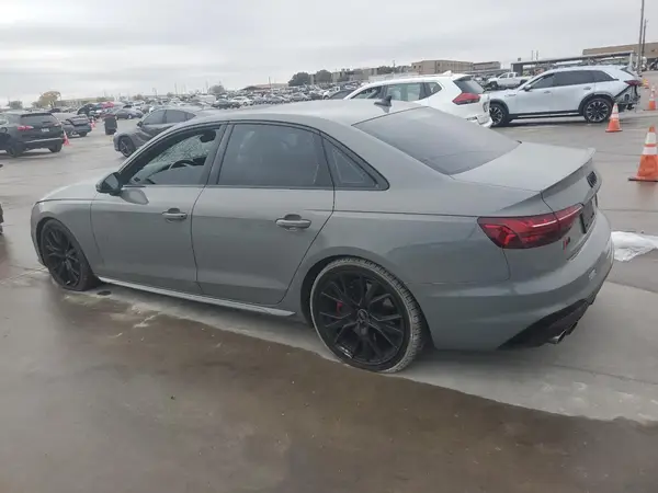 WAUB4AF49NA033350 2022 AUDI RS4 - Image 2