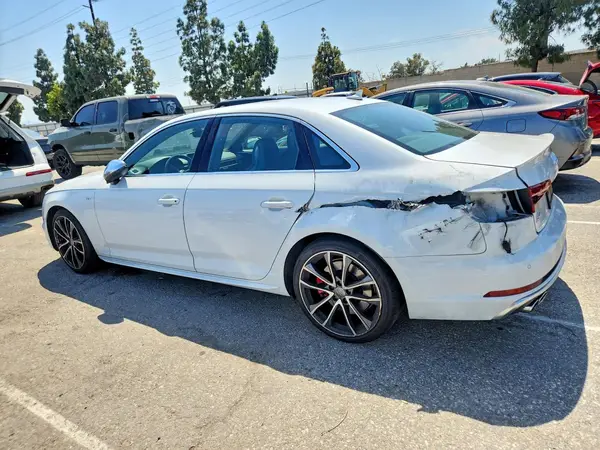 WAUB4AF4XJA095673 2018 AUDI RS4 - Image 2