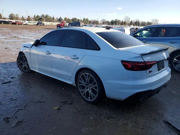 WAUB4AF4XNA044776 2022 AUDI RS4 - Image 2