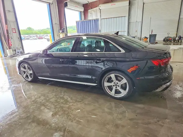 WAUB4AF4XNA044907 2022 AUDI RS4 - Image 2