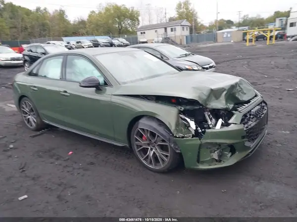 WAUB4AF4XRA016868 2024 AUDI S4