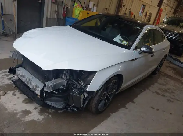 WAUB4CF50JA045207 2018 AUDI S5 - Image 2