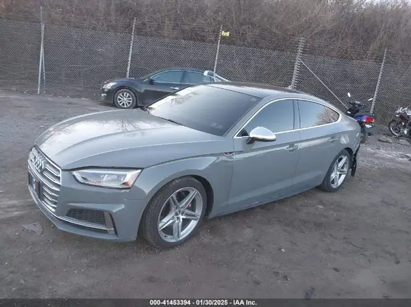 WAUB4CF50KA000947 2019 AUDI S5 - Image 2