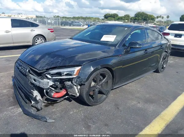 WAUB4CF50KA074613 2019 AUDI S5 - Image 2