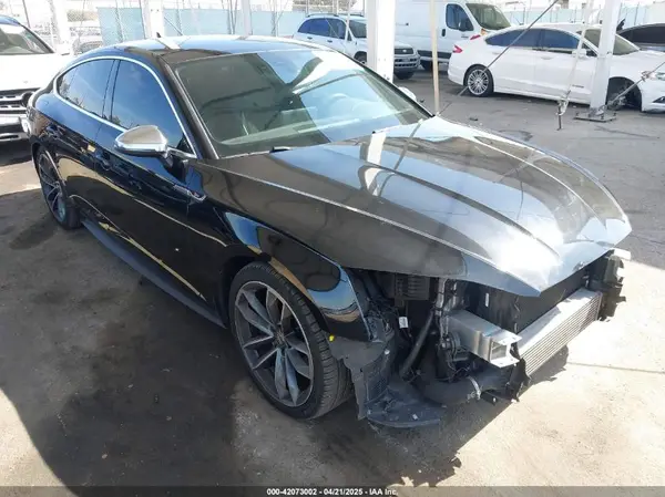 WAUB4CF50KA090648 2019 AUDI S5 - Image 1