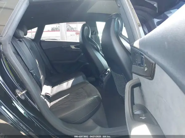 WAUB4CF50KA090648 2019 AUDI S5 - Image 8