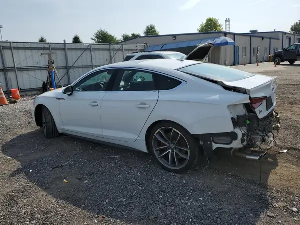 WAUB4CF50KA098264 2019 AUDI RS5 - Image 2