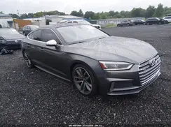 WAUB4CF51JA025211 2018 AUDI S5