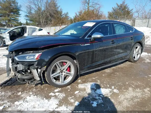 WAUB4CF51JA073727 2018 AUDI S5 - Image 2