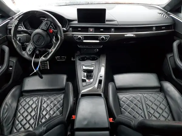 WAUB4CF51JA093329 2018 AUDI RS5 - Image 8