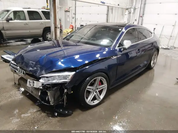 WAUB4CF51JA107567 2018 AUDI S5 - Image 2
