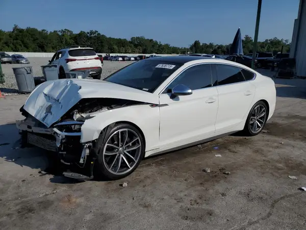 WAUB4CF51JA125762 2018 AUDI RS5 - Image 1