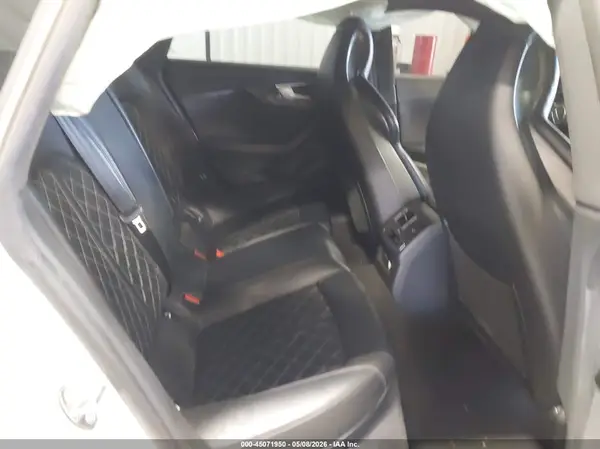 WAUB4CF51KA000469 2019 AUDI S5 - Image 8