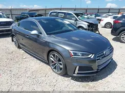 WAUB4CF52JA010488 2018 AUDI S5