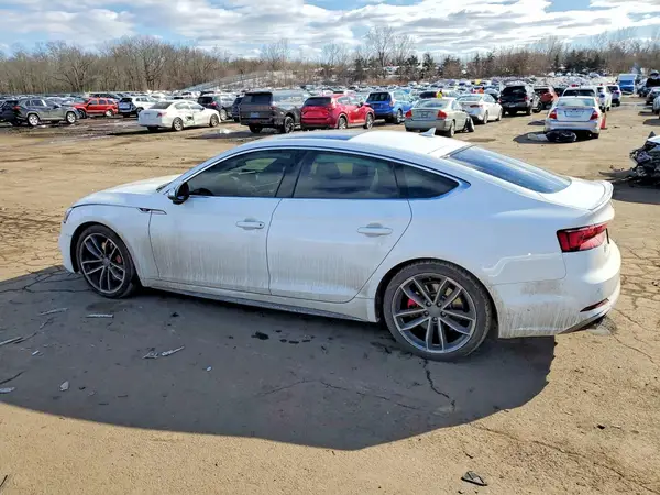 WAUB4CF52JA125821 2018 AUDI RS5 - Image 2