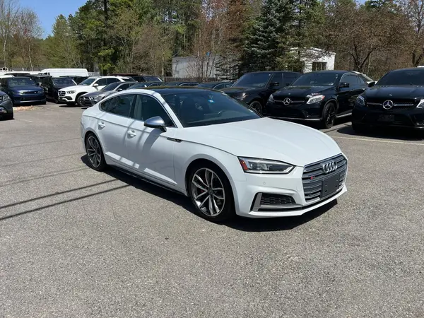WAUB4CF52KA016552 2019 AUDI RS5 - Image 1