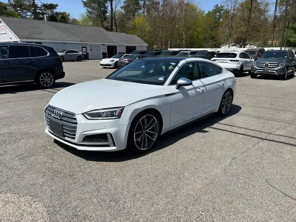 WAUB4CF52KA016552 2019 AUDI RS5 - Image 2