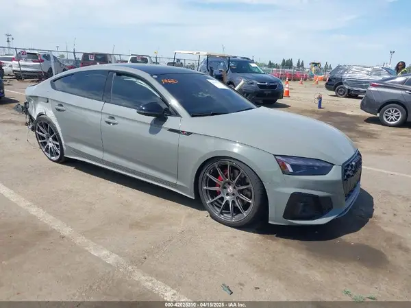 WAUB4CF52MA036853 2021 AUDI S5 - Image 1