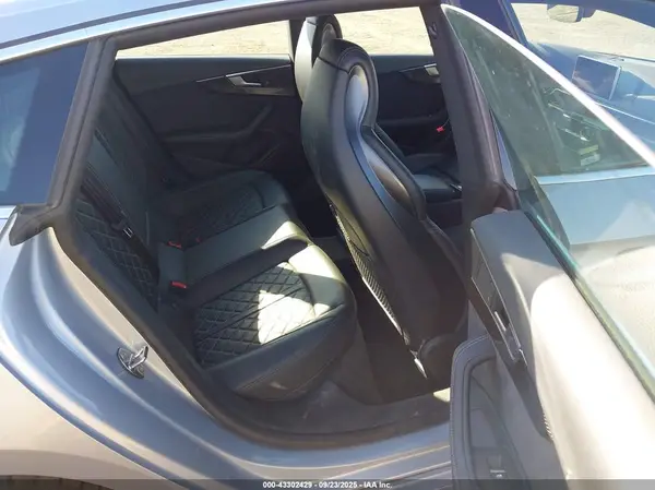 WAUB4CF53KA003096 2019 AUDI S5 - Image 8