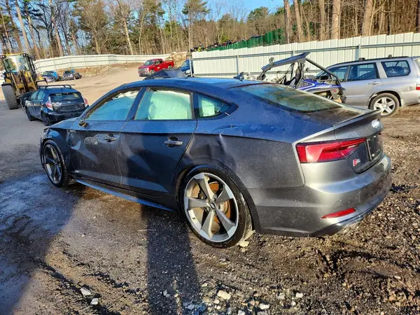 WAUB4CF53KA017631 2019 AUDI RS5 - Image 2